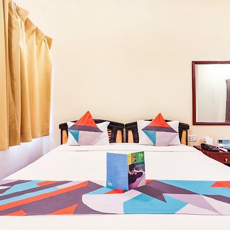 Fabexpress Mid Town Hotel Haiderabad Buitenkant foto
